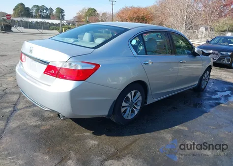 2015 Honda Accord Lx z USA, uszkodzony, nr VIN 1HGCR2F31FA067422